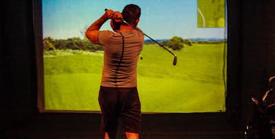1 or 2 Hour Golf Simulator with Optional Buffet for up to 6, from £15