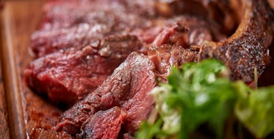 £59 for Chateaubriand, Side, Sauce + Prosecco for 2