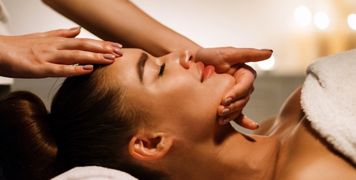 1 or 3 Pamper Treatments